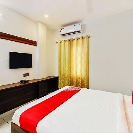 Oyo 29131 Hotel Mn Grand Shamshabad Eksteriør billede