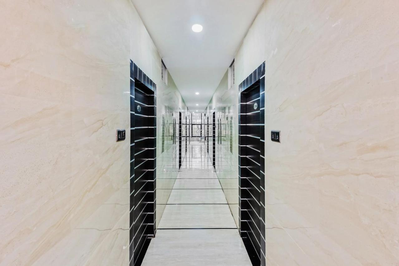 Oyo 29131 Hotel Mn Grand Shamshabad Eksteriør billede