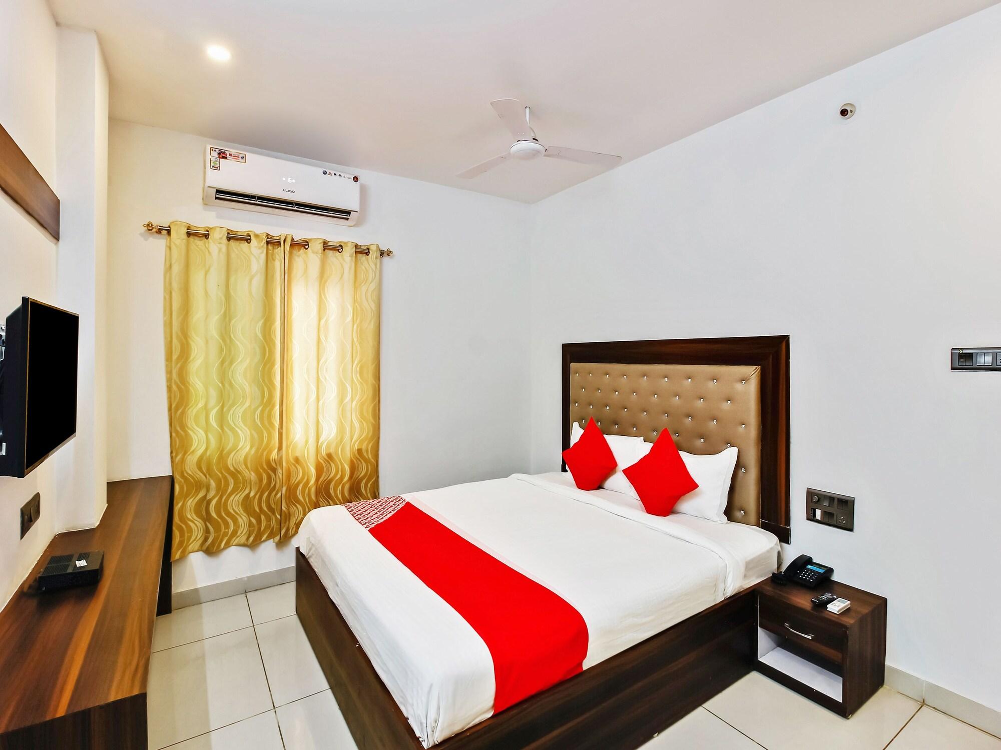 Oyo 29131 Hotel Mn Grand Shamshabad Eksteriør billede