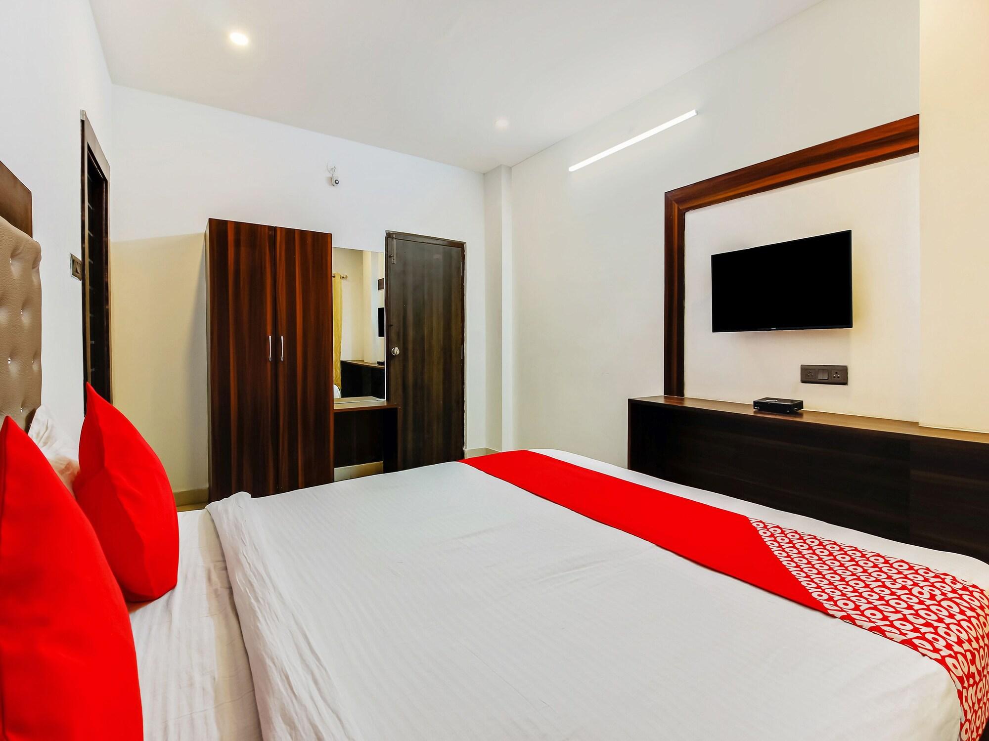 Oyo 29131 Hotel Mn Grand Shamshabad Eksteriør billede